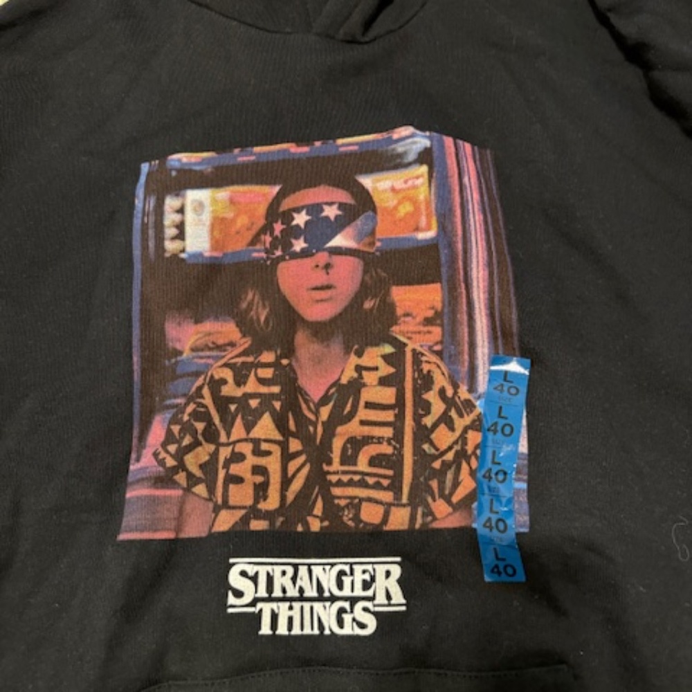 Stranger Things Eleven sweatshirt Size Large